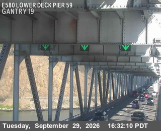 CA-580 - TVR42 -- I-580 : Lower Deck Pier 59 - East