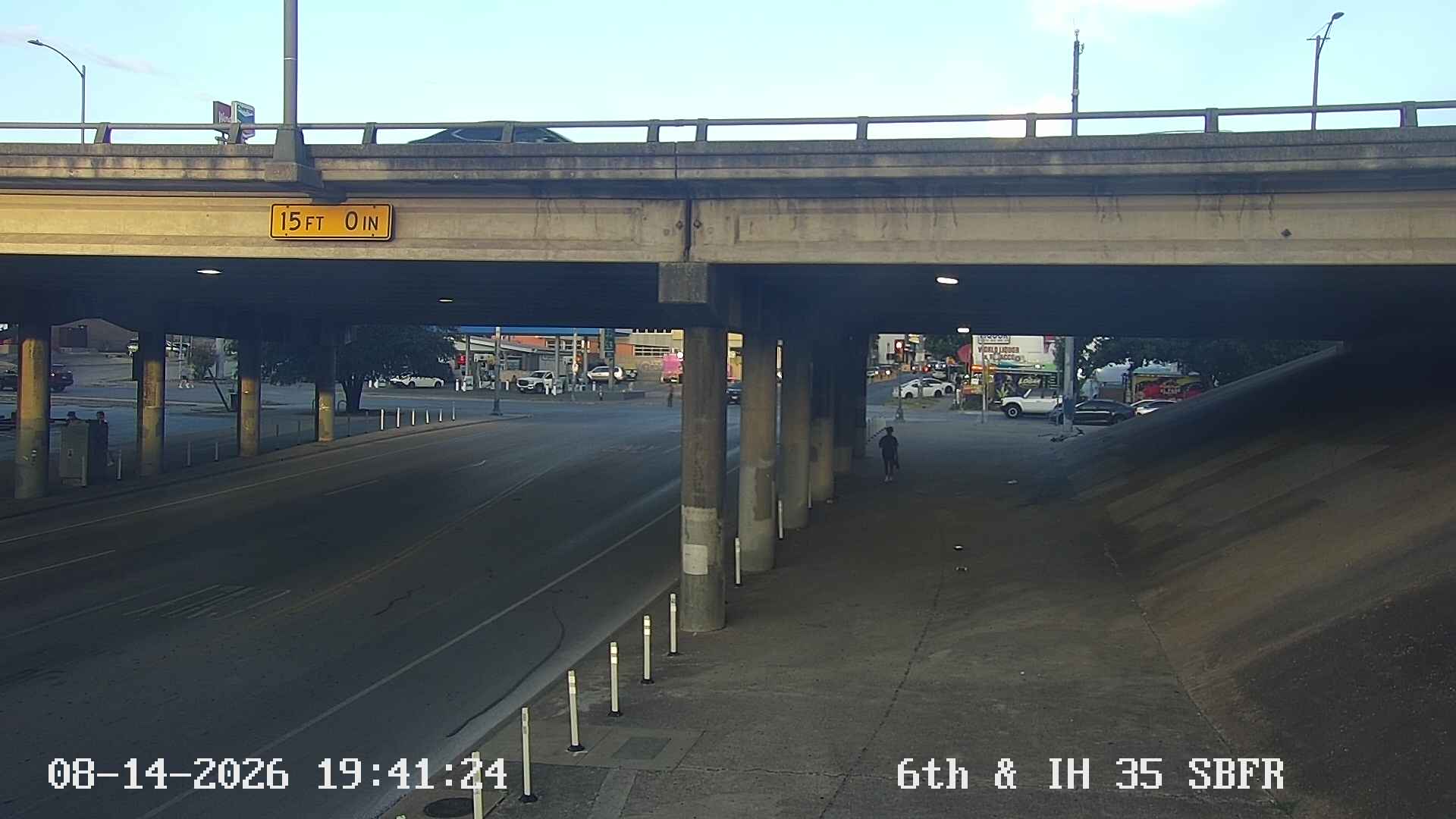 6TH ST / 35 SVRD