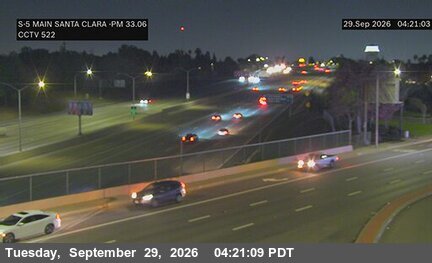 I-5 - I-5 : (522) Main & Santa Carla - South