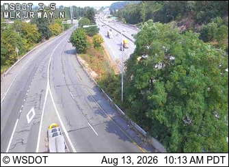 I-5 at MP 157.3: MLK Jr Way, N