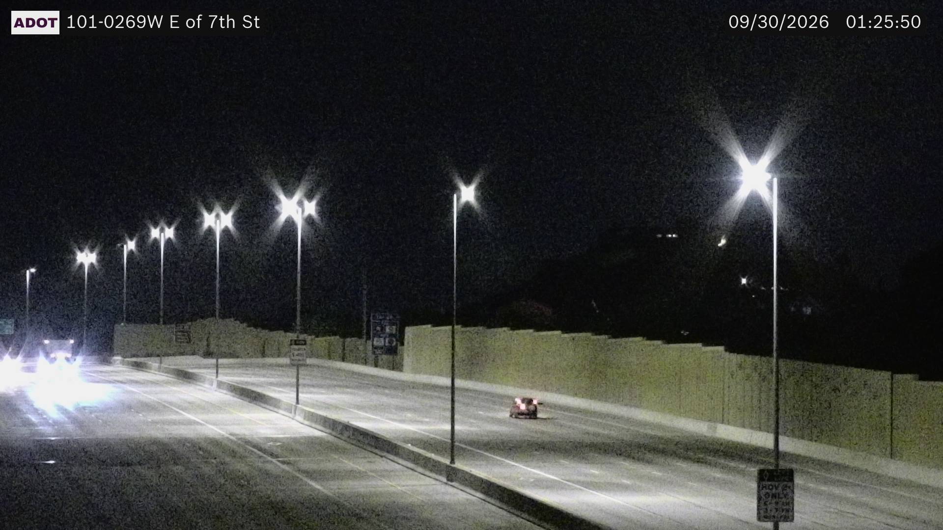 Loop 101 @E of 7th St