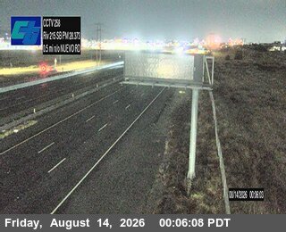 I-215 : (258) Southbound North of Nuevo Road