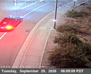 US-101 - TVC52 -- US-101 : AT LAWRENCE EXPRESSWAY - North