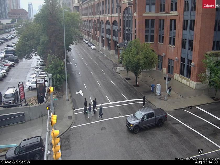 9 Ave / 5 St SW