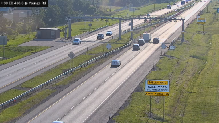 I-90 MP 418.30 EB Between Interchange 50 (Williamsville) and 49 (Depew)
