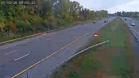 I-81 north of Exit 28 (Taft Rd)