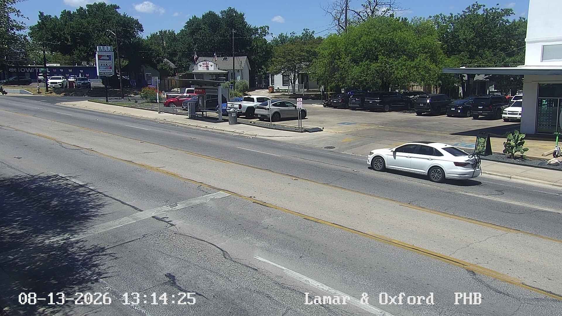 2100 BLK S LAMAR BLVD (Oxford Ave)
