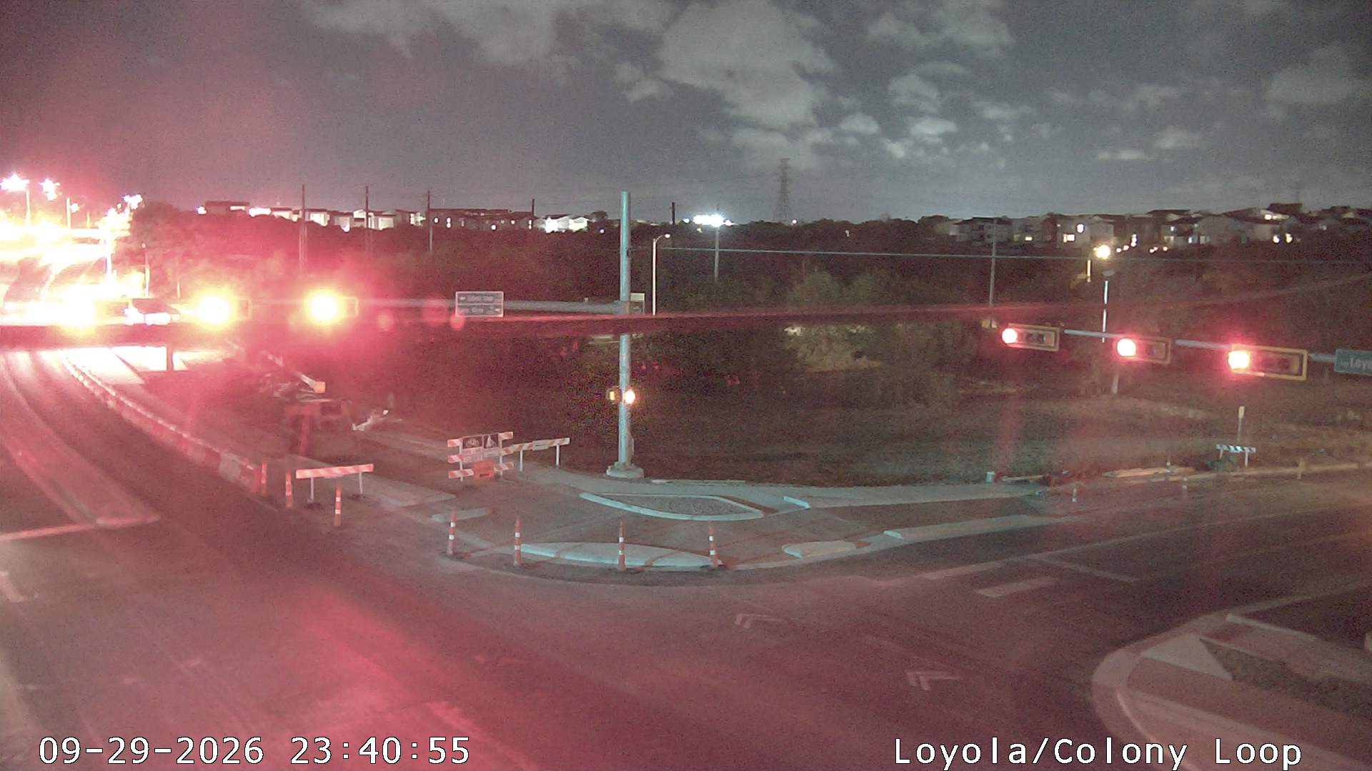 LOYOLA LN / COLONY LOOP DR