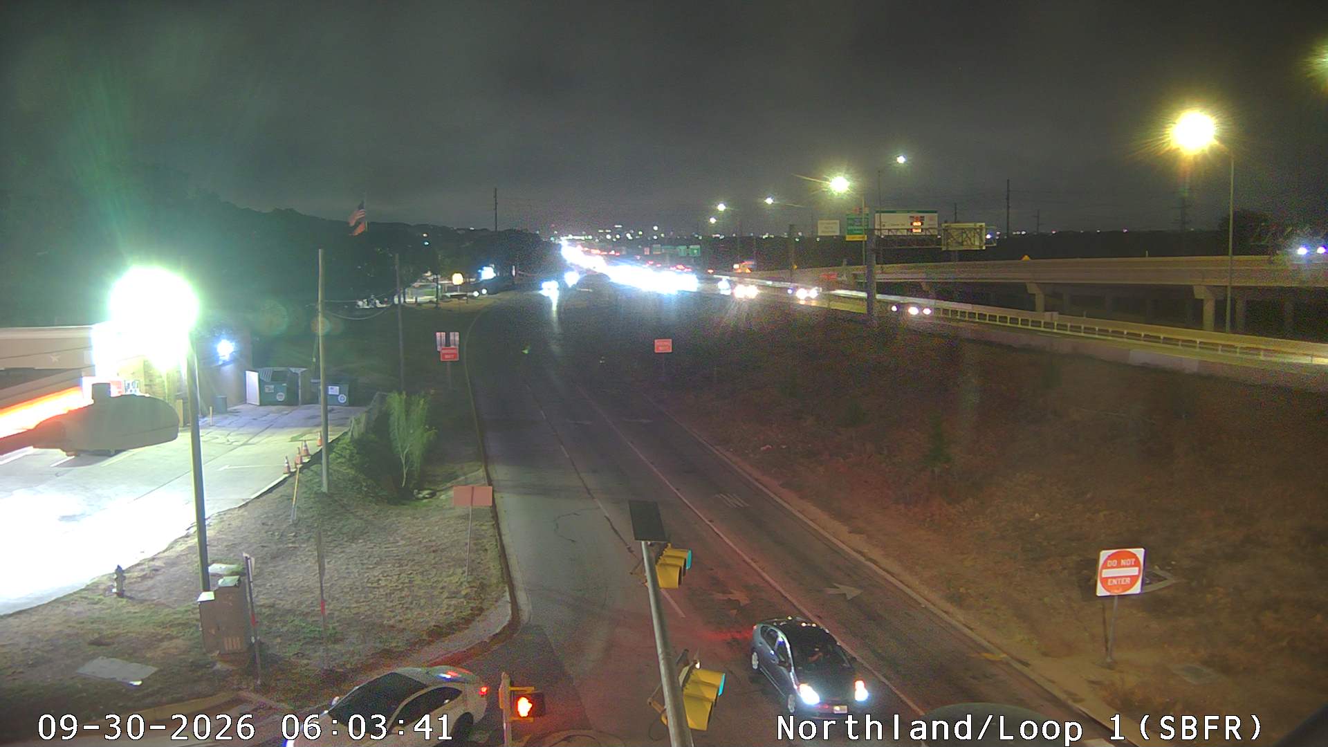 MOPAC EXPY SVRD / NORTHLAND DR (West)