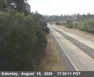 US-101 : North Of SR-20 - Looking North (C001)