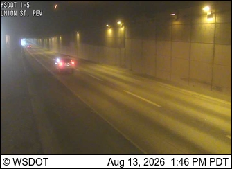 I-5 at MP 165.8: Union St Express Lanes