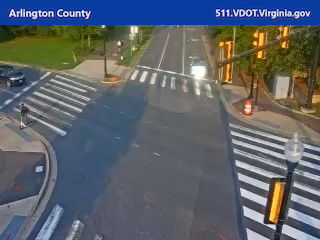 Lee Hwy /EB/ at North Fort Myer Dr