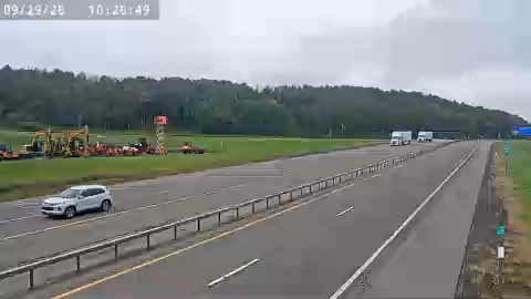 I-81 north of Exit 14 (Tully)