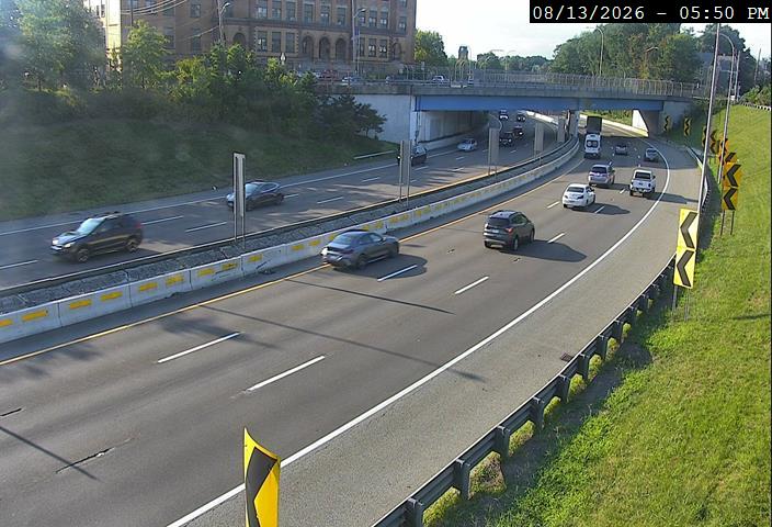 I-95 @ Broadway (Pawtucket)