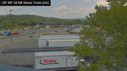 I-87 MP 033.00 NB Sloatsburg Service Area Truck Park 1