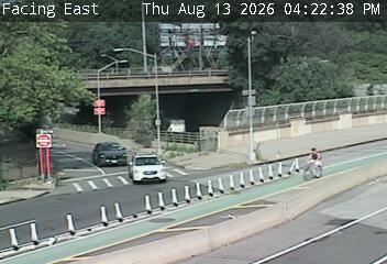 Queens Blvd @ 65 Pl