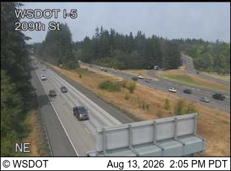 I-5 at MP 11: 209th St