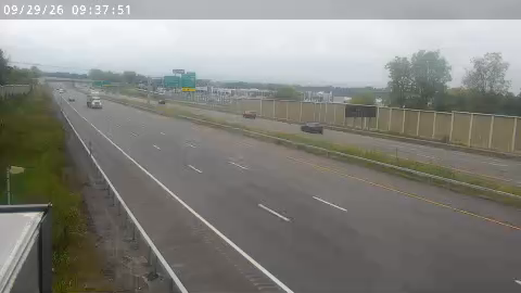I-81 south of Exit 30 (Cicero)