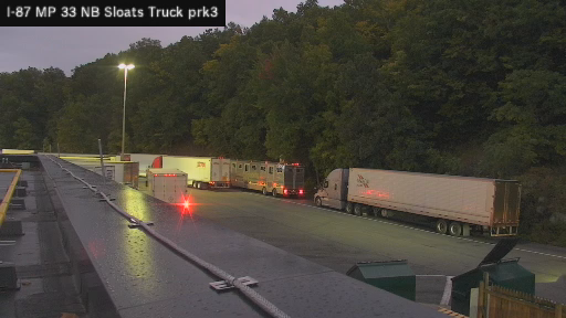 I-87 MP 033.00 NB Sloatsburg Service Area Truck Park 3