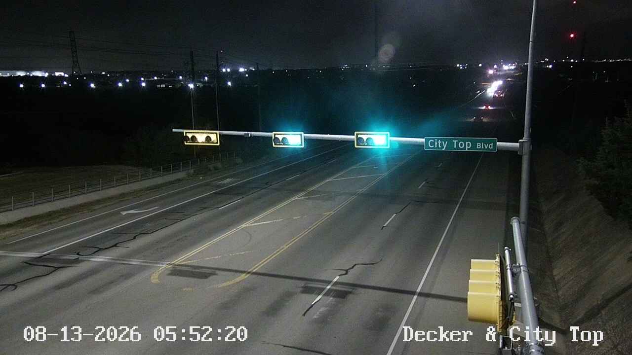  DECKER LN / CITY TOP BLVD