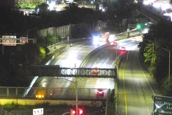 C5-BQE-38_E_at_Broadway