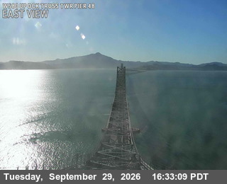 CA-580 - TVR03 -- I-580 : Upper Deck Truss Tower Pier 48 - West
