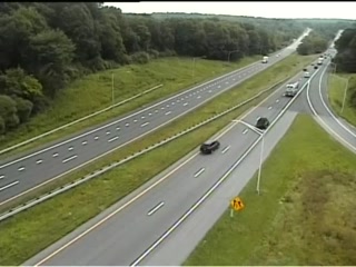 CAM 138 Newtown I-84 EB at Exit 10 Church Hill Rd