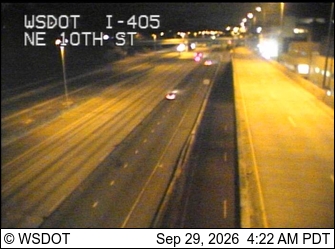 I-405 at MP 13.9: NE 10th St