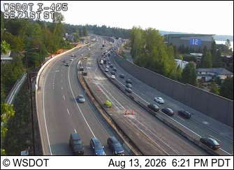 I-405 at MP 8: SE 71st St