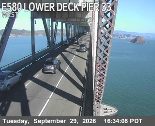 CA-580 - TVR28 -- I-580 : Lower Deck Pier 33 - East