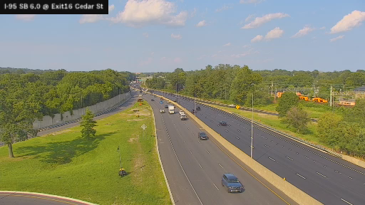 I-95 MP 006.00 SB at Interchange 16 (Cedar Street)