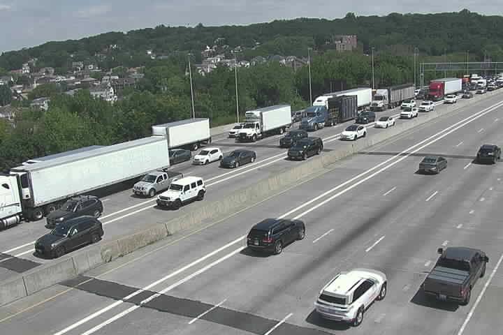 C3-SIE-11-EB_at_Renwick_Ave
