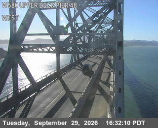 CA-580 - TVR02 -- I-580 : Upper Deck Pier 48 - West