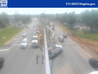US-17 / Med / Village Center Dr