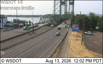 I-5 at MP 0.32: Interstate Bridge