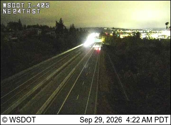 I-405 at MP 6: NE 24th St
