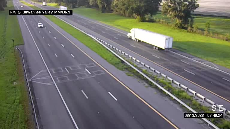 I-75 @ MM 439.9 / Suwannee Valley Rd