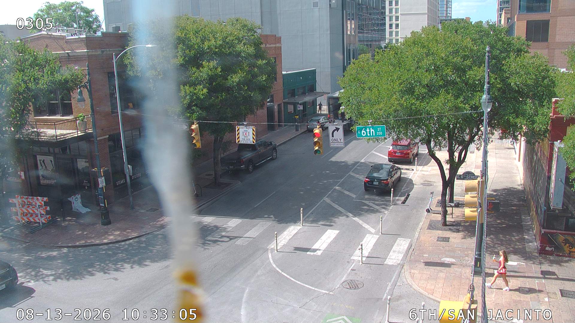  6TH ST / SAN JACINTO BLVD
