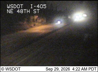 I-405 at MP 16.3: NE 48th St