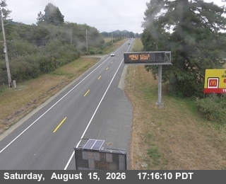 US-101 : North Of SR-197 - Looking South (C015)