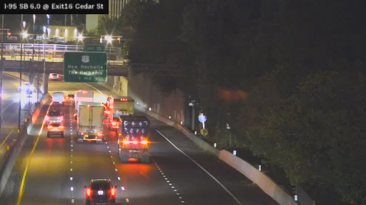 I-95 MP 006.00 SB at Interchange 16 (Cedar Street)