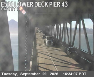 CA-580 - TVR34 -- I-580 : Lower Deck Pier 43 - East