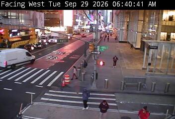 6 Ave @ 42 St