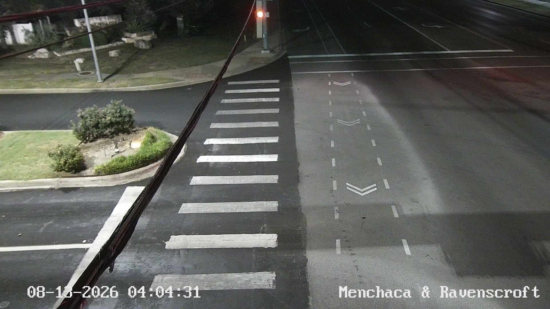  MENCHACA RD / RAVENSCROFT DR