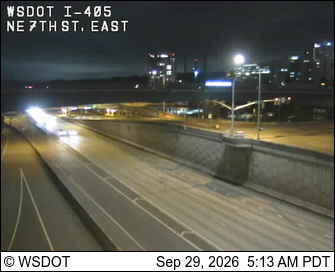 I-405 at MP 13.7: NE 7th St, East