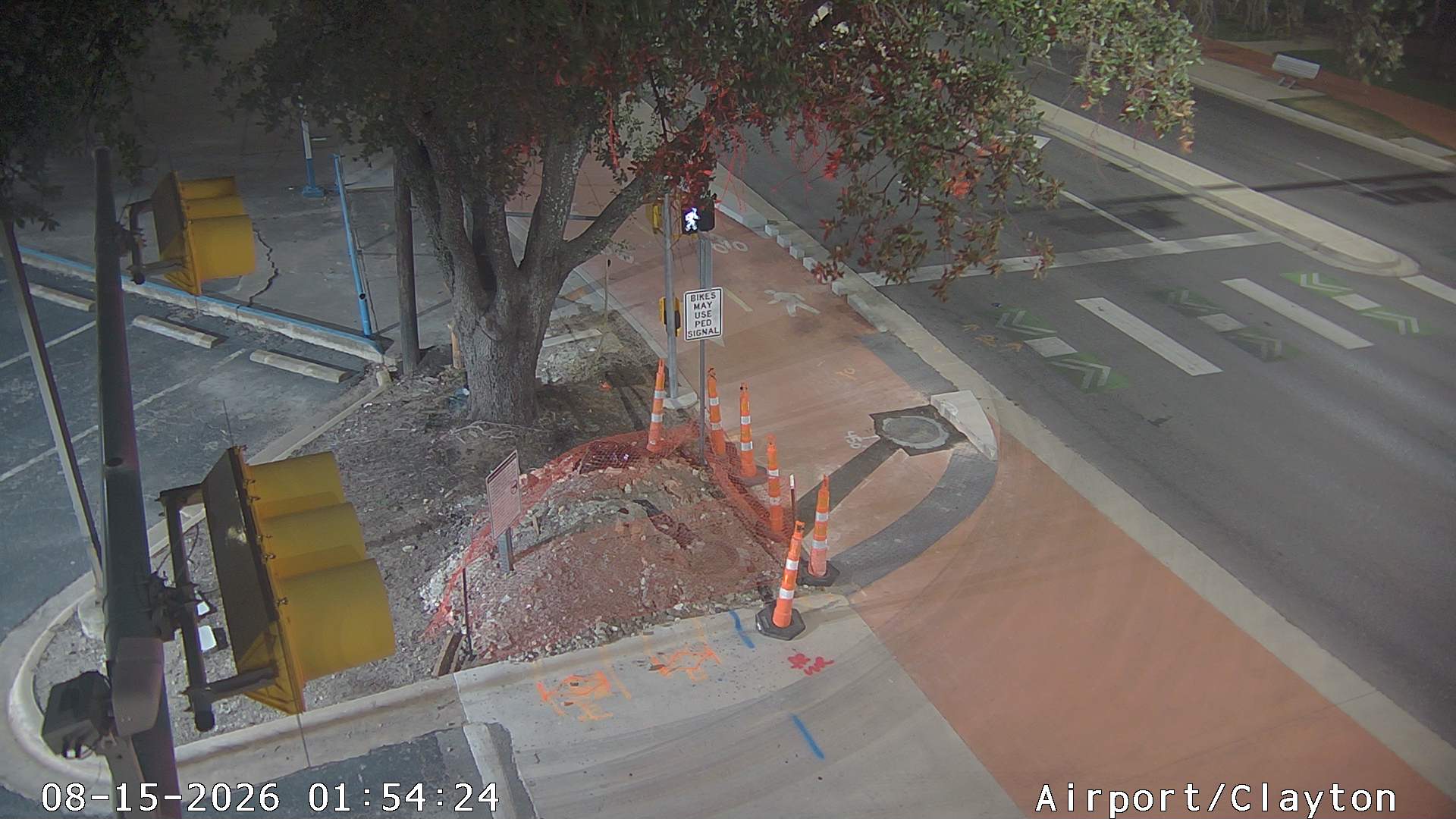  AIRPORT BLVD / CLAYTON LN