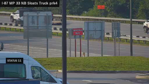 I-87 MP 033.00 NB Sloatsburg Service Area Truck Park 4