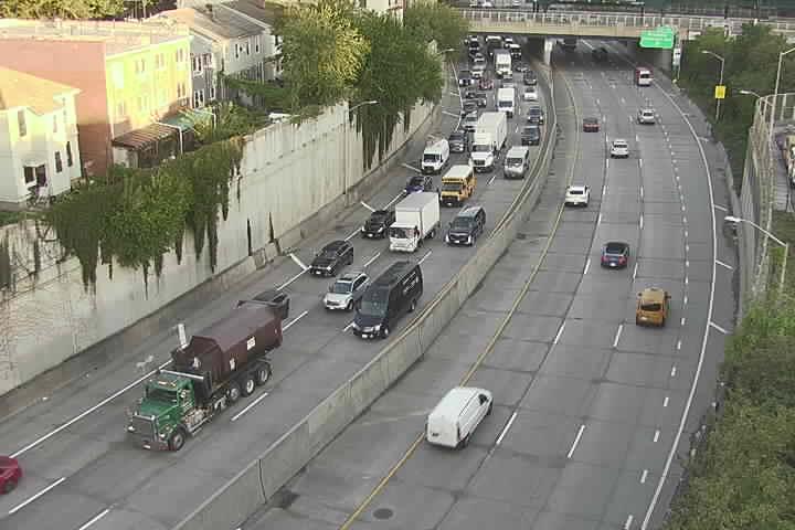 C5-BQE-37-EB_at_41st_Ave