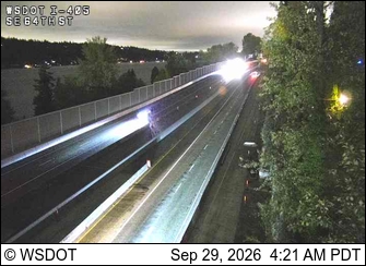 I-405 at MP 8.4: SE 64th St