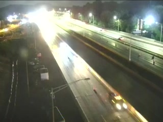 CAM 210 I-91 SB Meriden S/O X17 East Main St